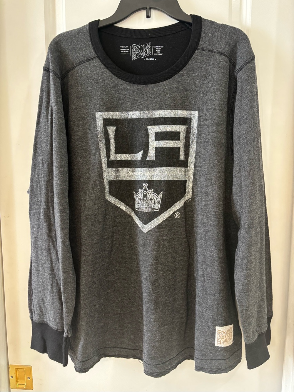 Retro Brand Men's Charcoal Gray Crewneck with LA Kings Shield
